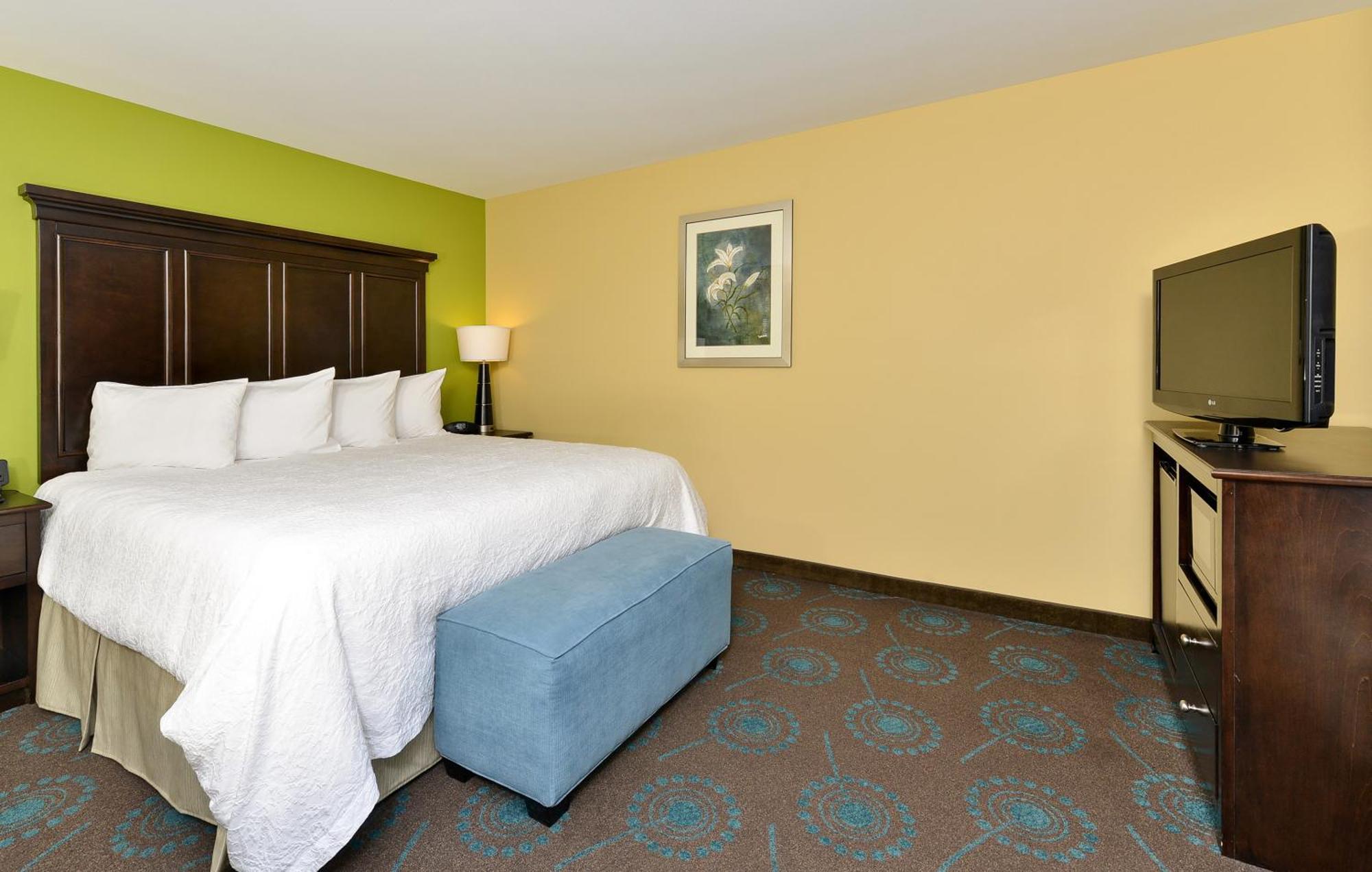 Hampton Inn Iowa City/University Area Exterior photo