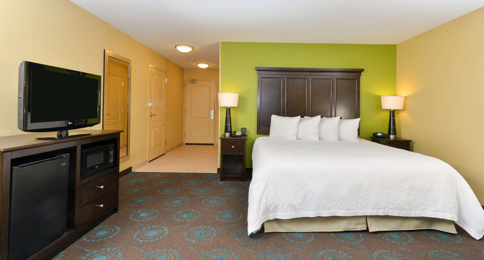 Hampton Inn Iowa City/University Area Exterior photo